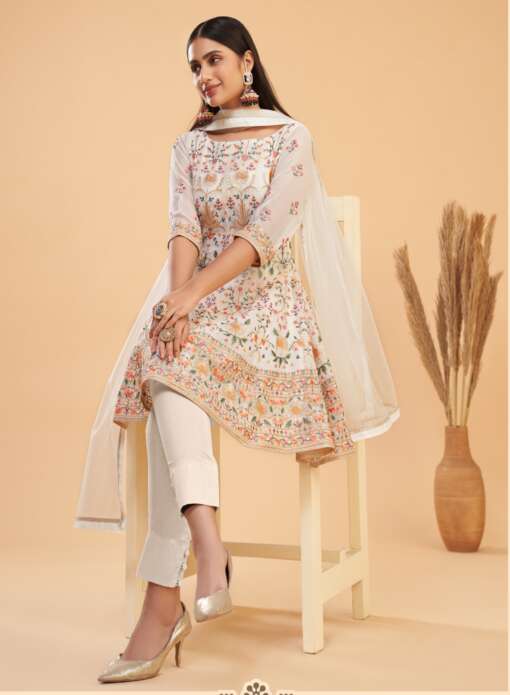Pakistani Embroidered Suit in Georgette Online in Canada USA UK Australia New Zealand France Mauritius.