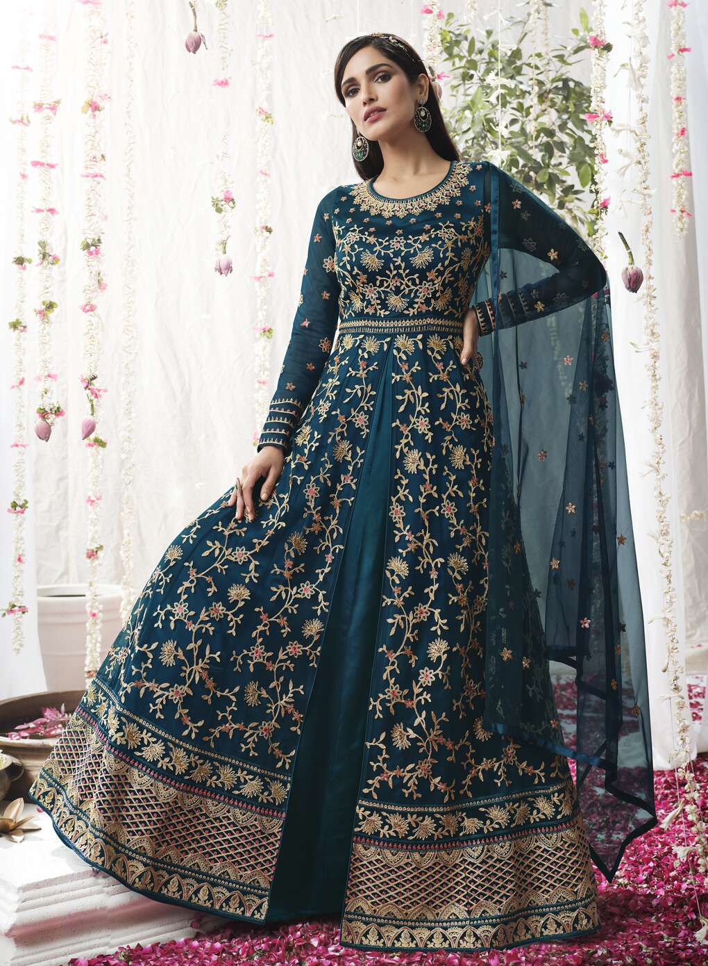  Floor Touch Anarkali Gown Online in Canada USA UK France Australia New Zealand France Mauritius