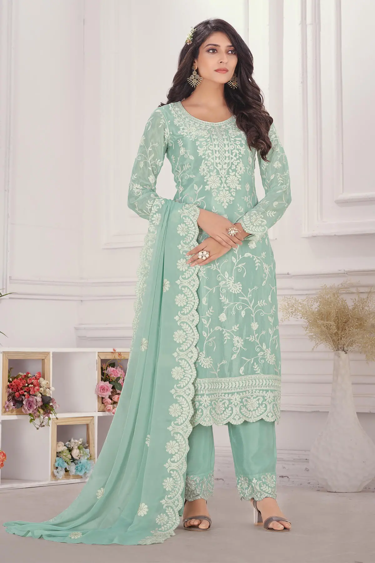 Pakistani Pant Suits Embroidered online in Canada USA UK Australia New Zealand France Mauritius